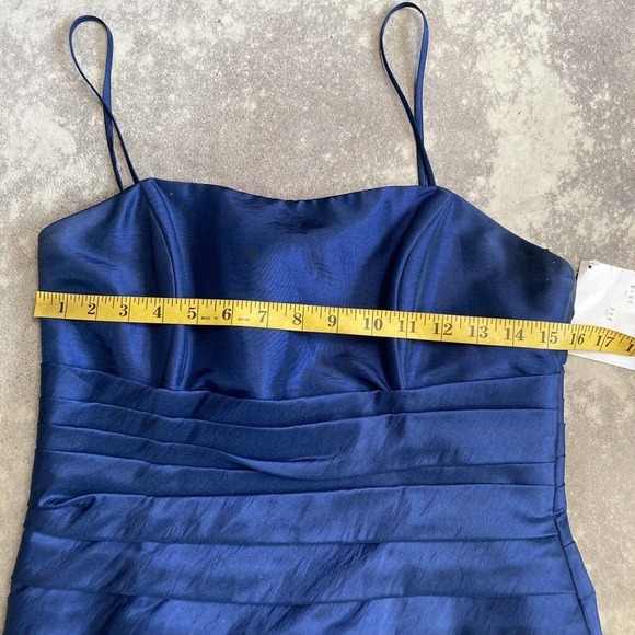 WTOO By Watters Dress Womens 10 Ball Gown Long Button Back Strappy Evening - Picture 2 of 12